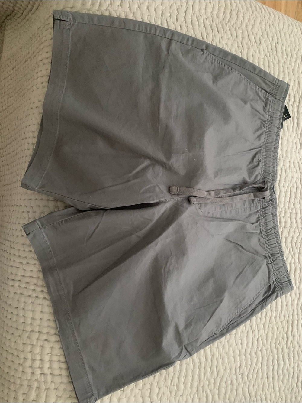 Banana Republic Men's Gray Elastic-Waist Hybrid Shorts